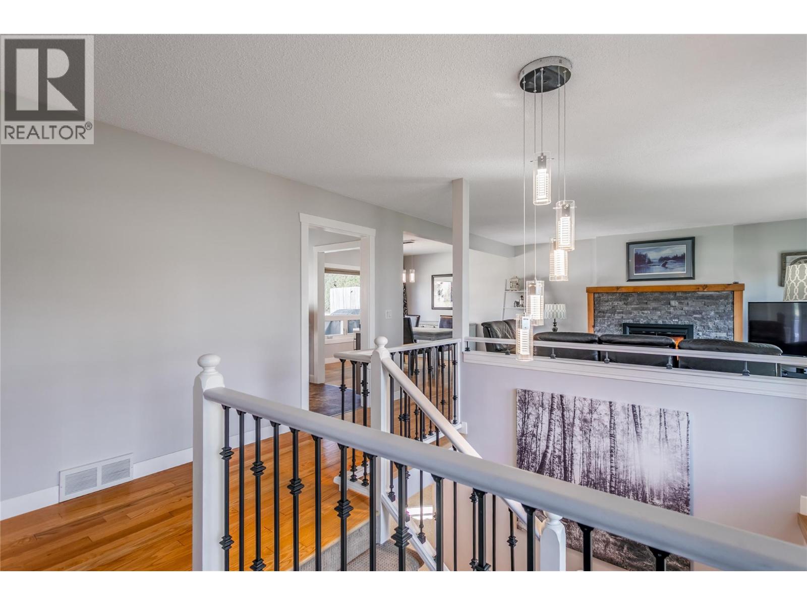 2418 Fairhall Road, Kelowna