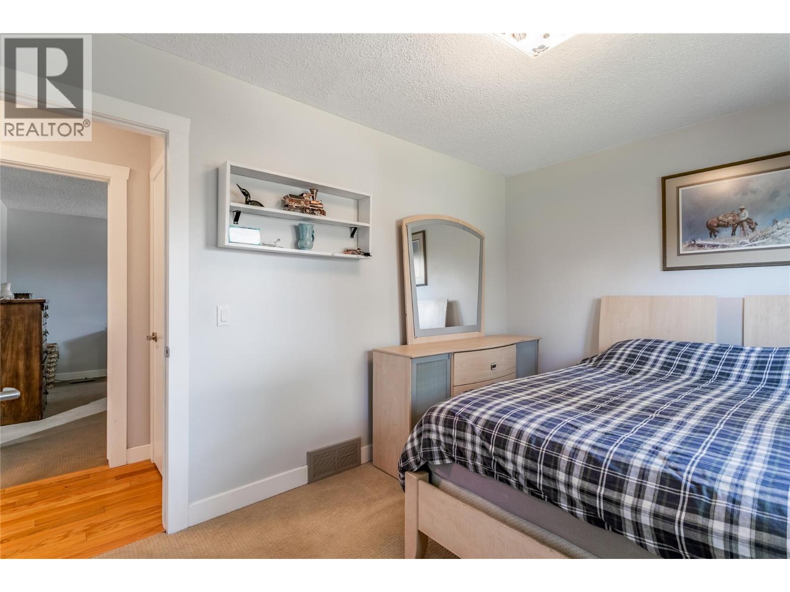 2418 Fairhall Road, Kelowna