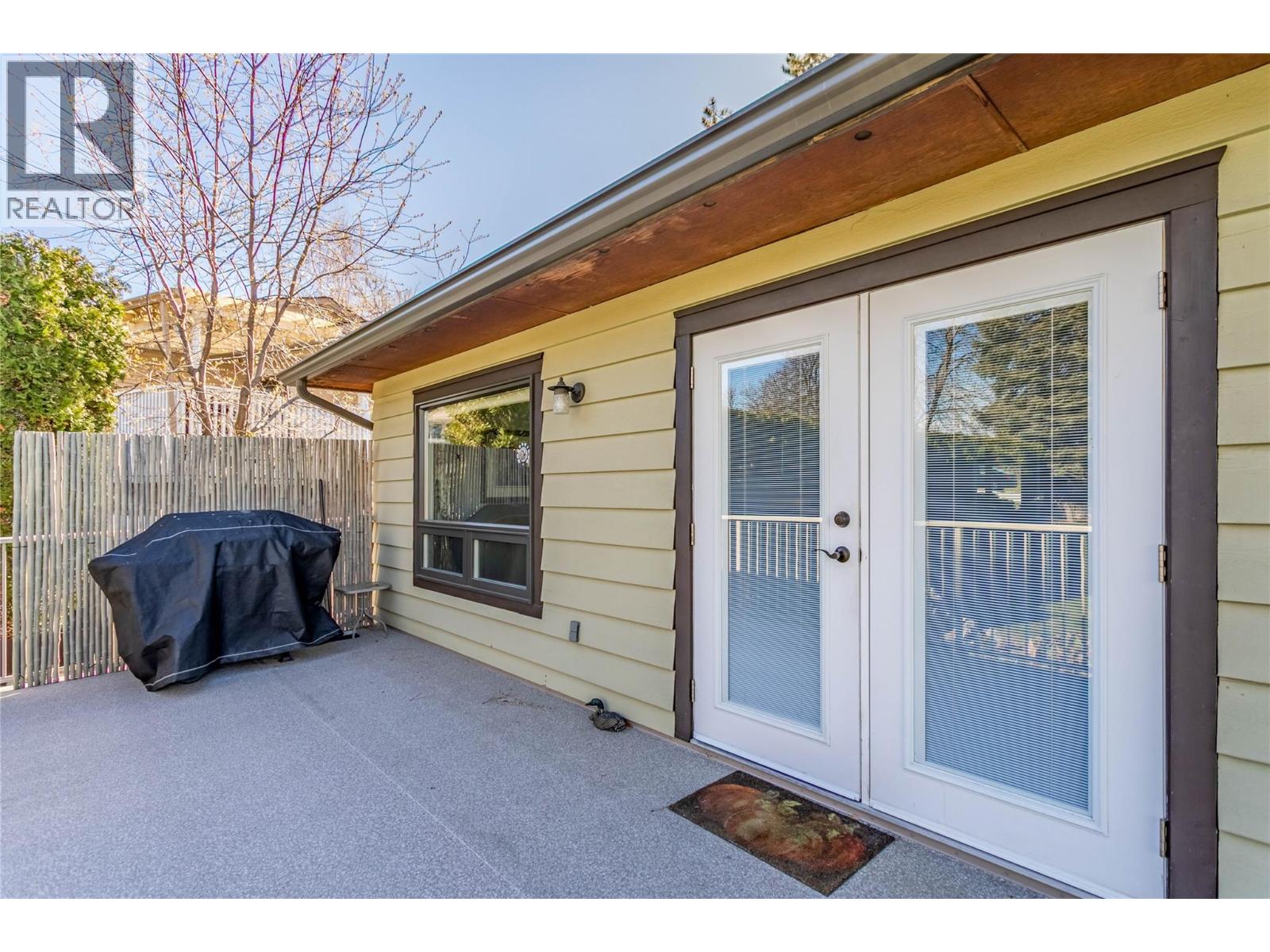 2418 Fairhall Road, Kelowna