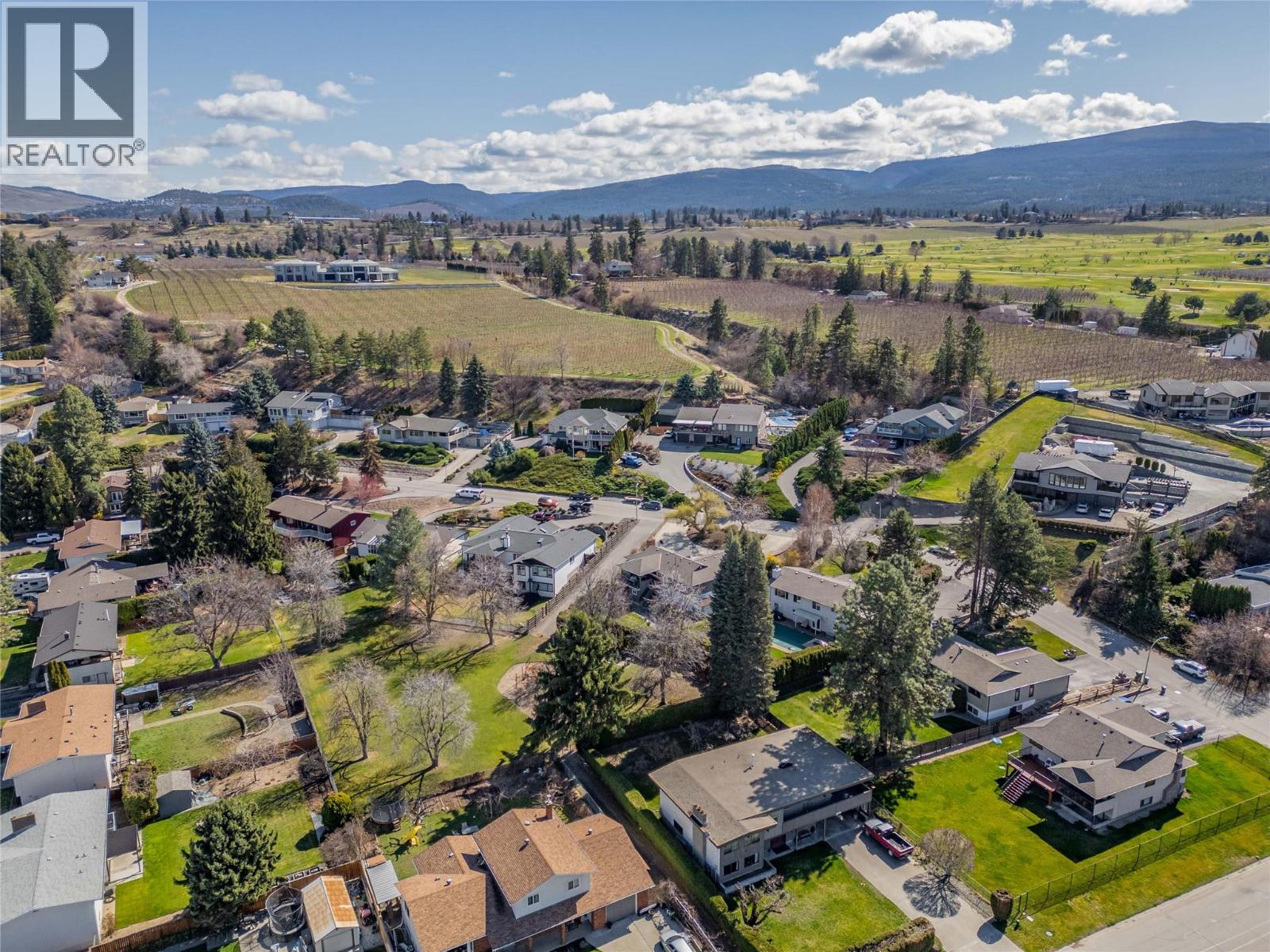 2418 Fairhall Road, Kelowna