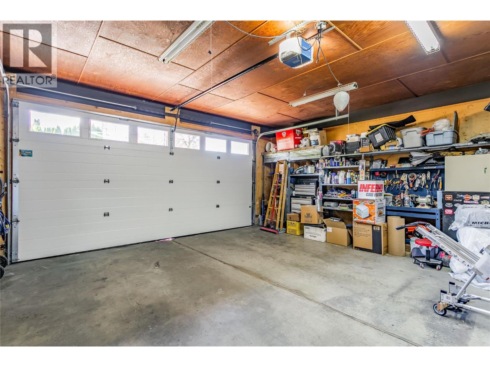 2418 Fairhall Road, Kelowna