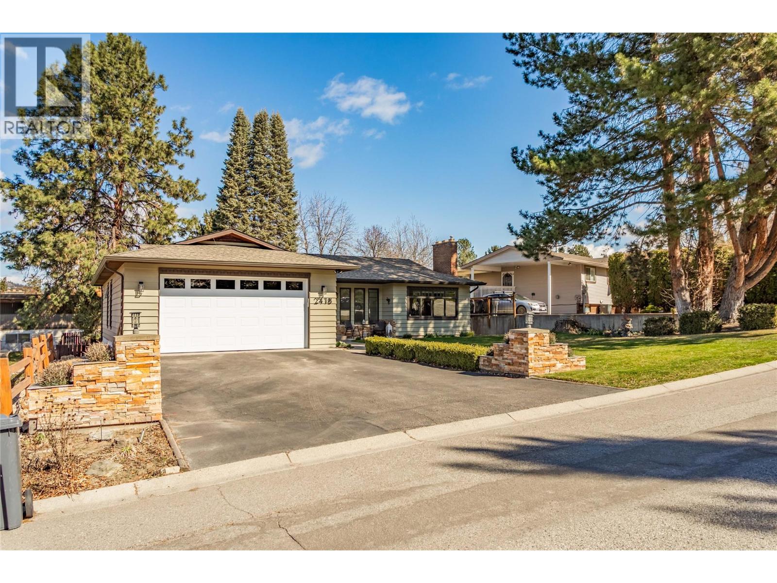 2418 Fairhall Road, Kelowna