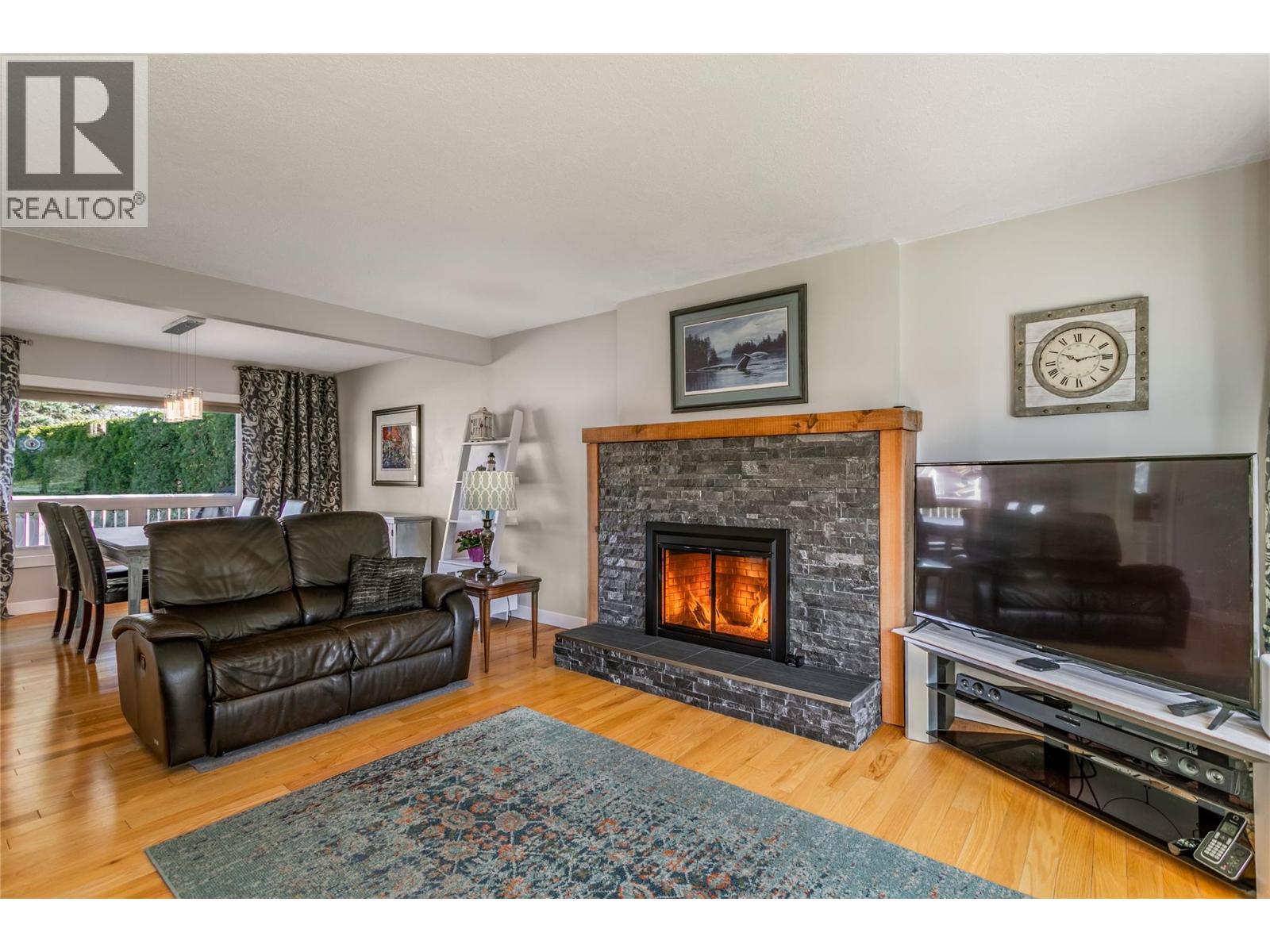 2418 Fairhall Road, Kelowna