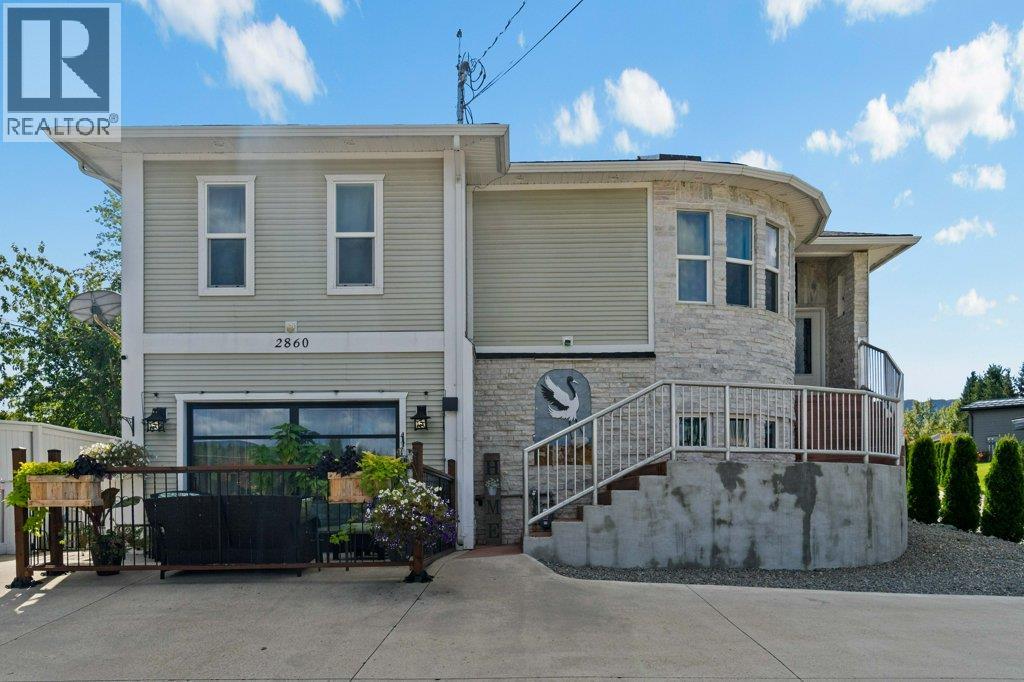 2860 15 Avenue NE, Salmon Arm