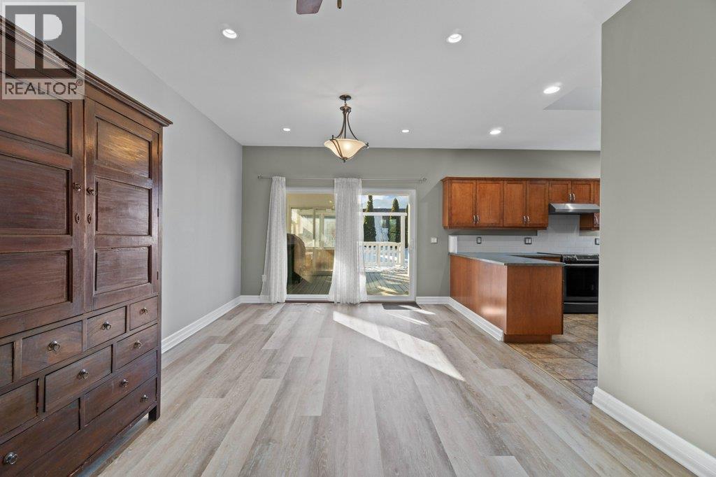 2860 15 Avenue NE, Salmon Arm