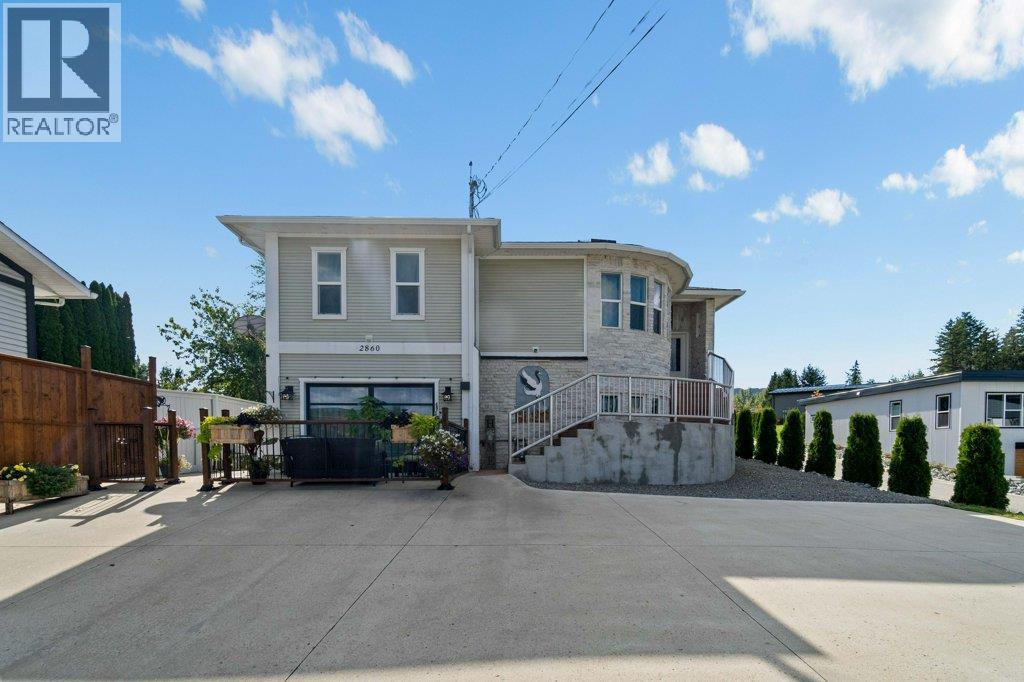 2860 15 Avenue NE, Salmon Arm