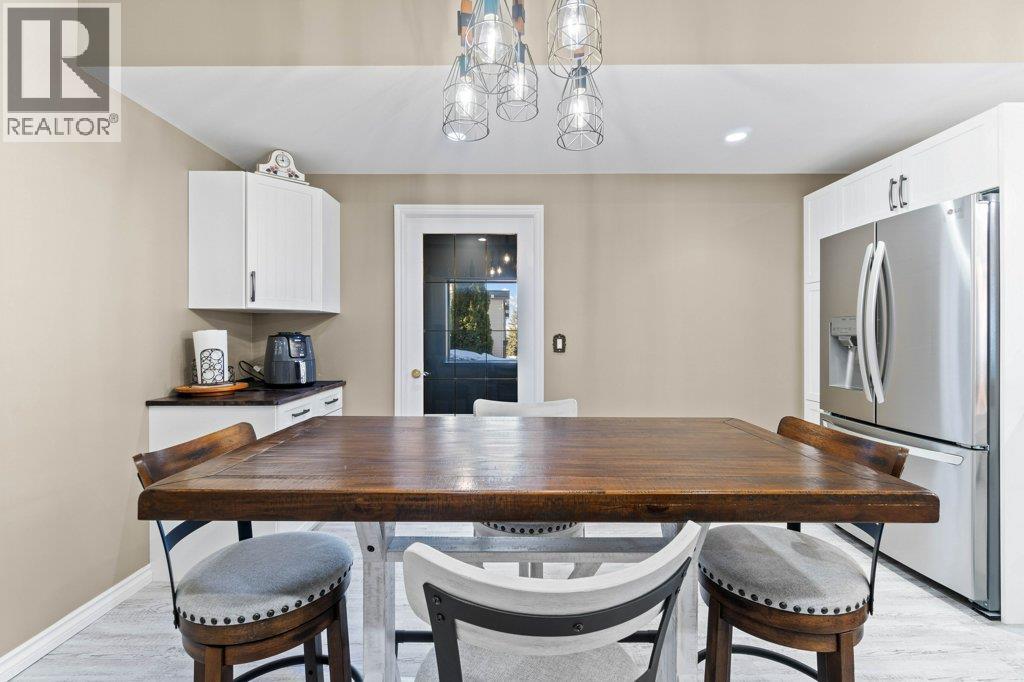 2860 15 Avenue NE, Salmon Arm