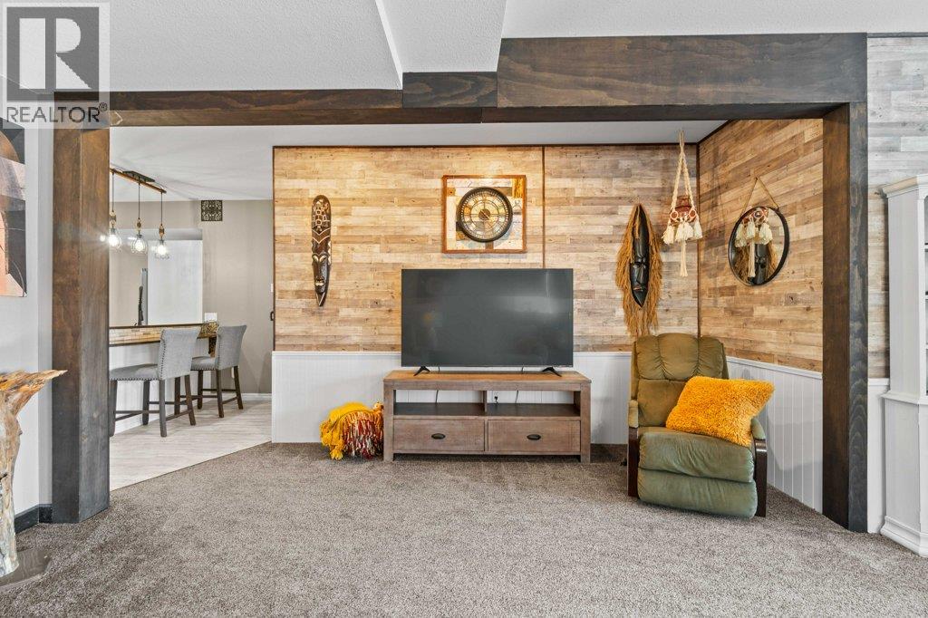 2860 15 Avenue NE, Salmon Arm