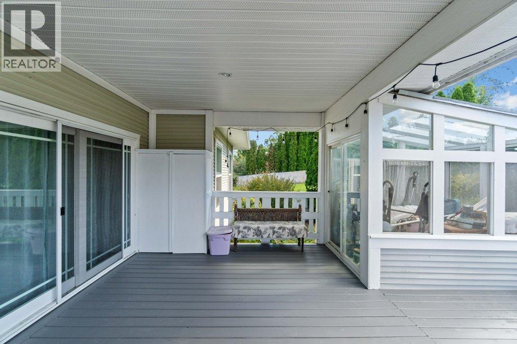 2860 15 Avenue NE - 53
