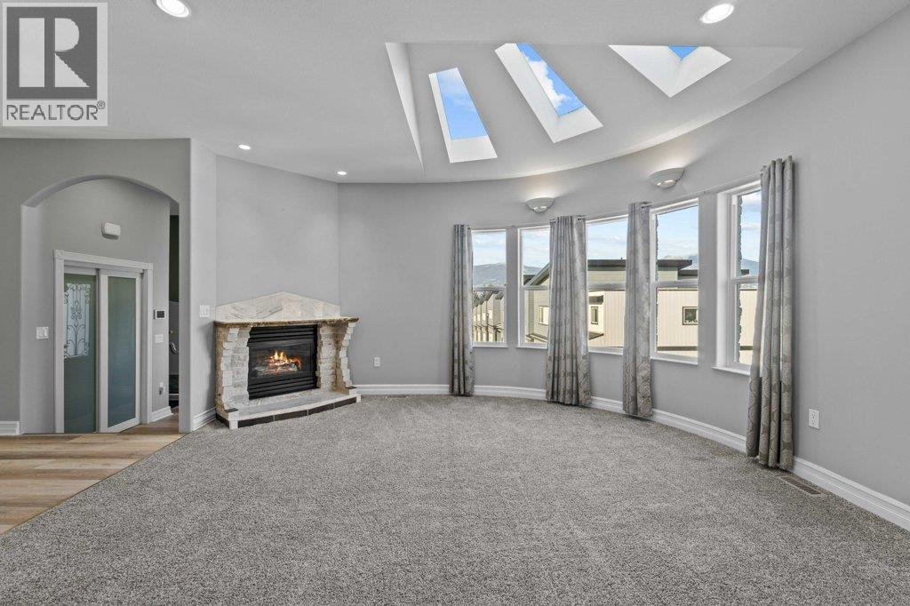 2860 15 Avenue NE, Salmon Arm