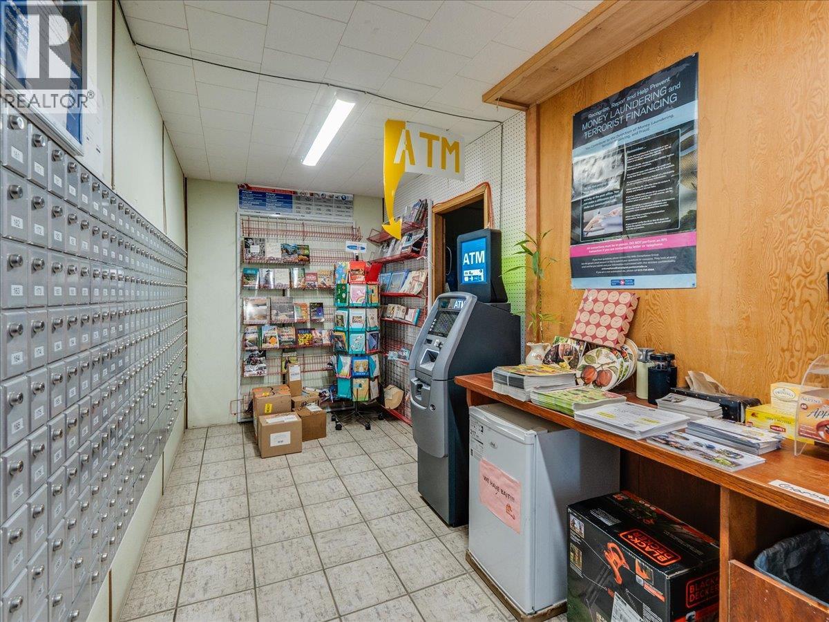  502 12th Avenue, Genelle