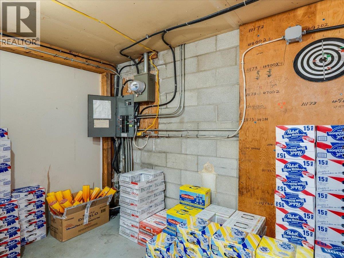  502 12th Avenue, Genelle