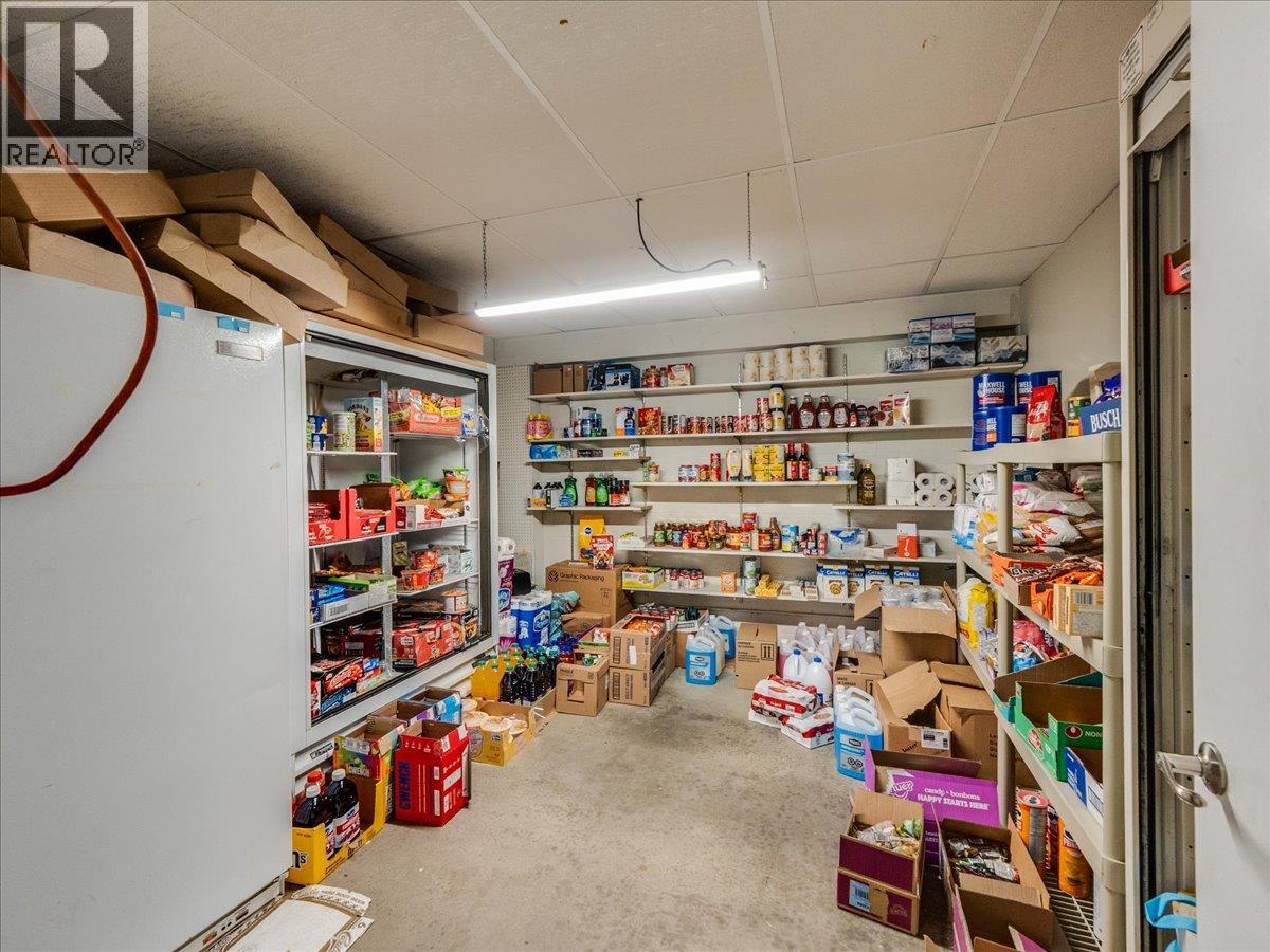  502 12th Avenue, Genelle