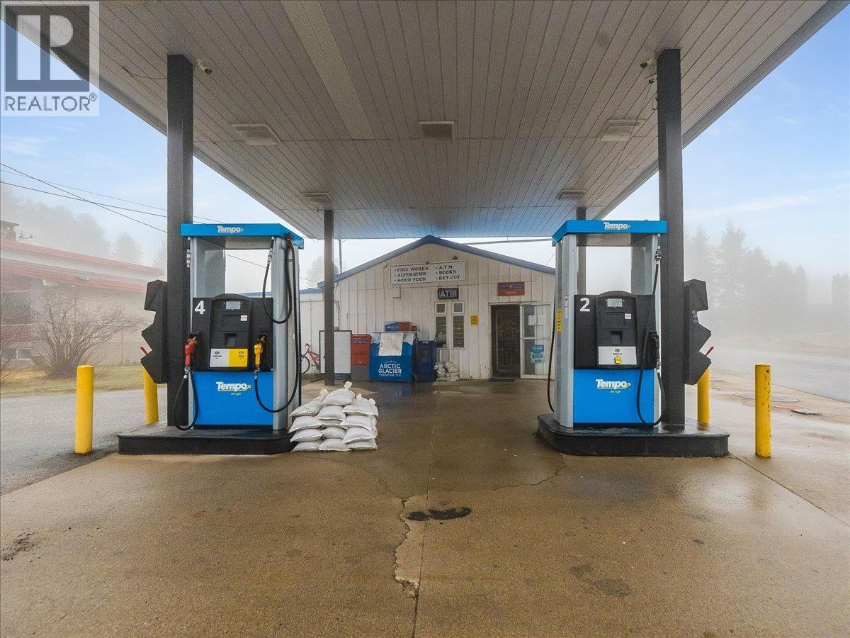  502 12th Avenue, Genelle