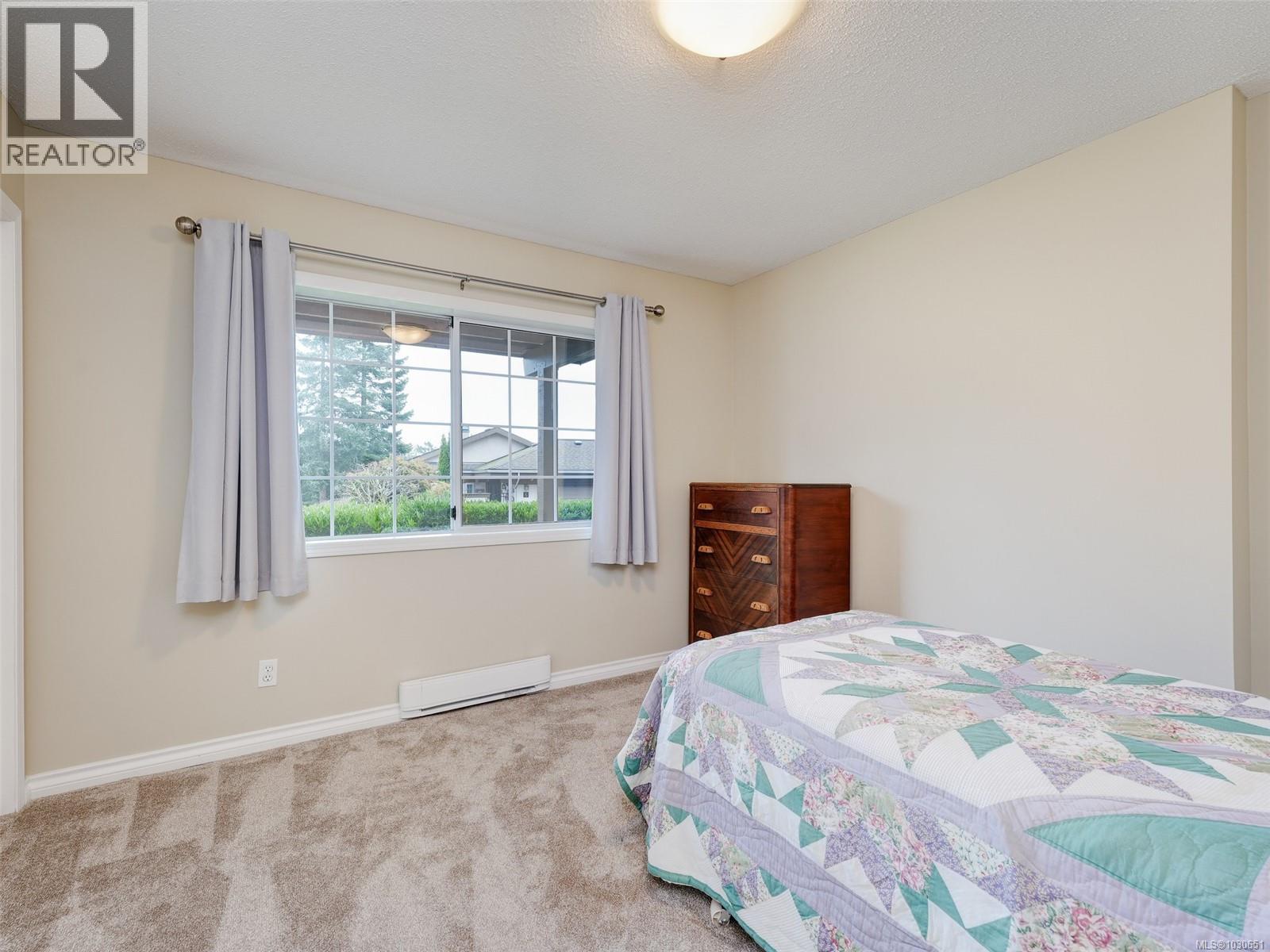 #31 901 KENTWOOD LANE - 19