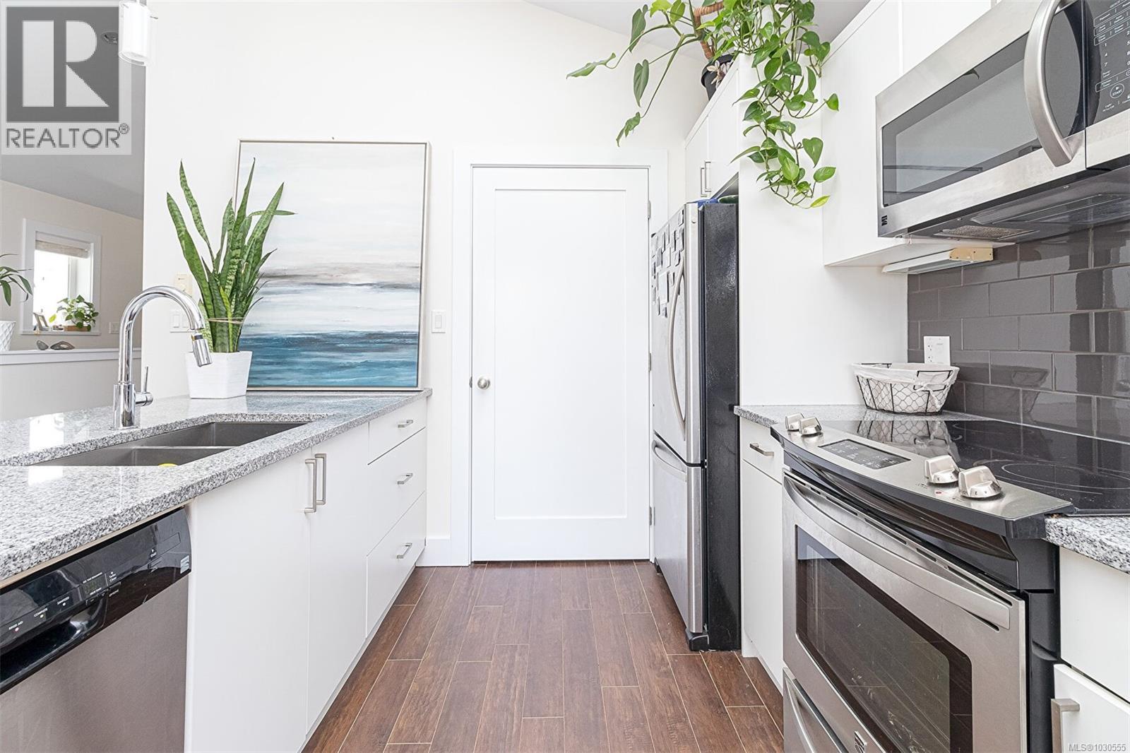 2328 OAKVILLE AVE - 25