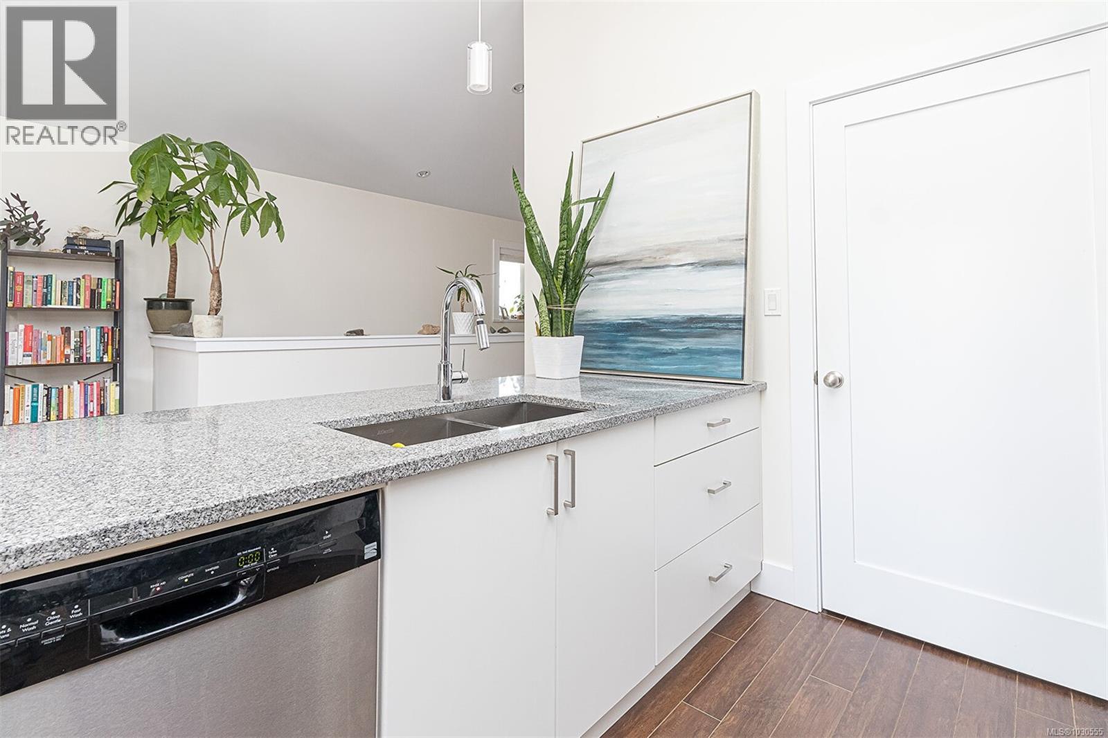 2328 OAKVILLE AVE - 26