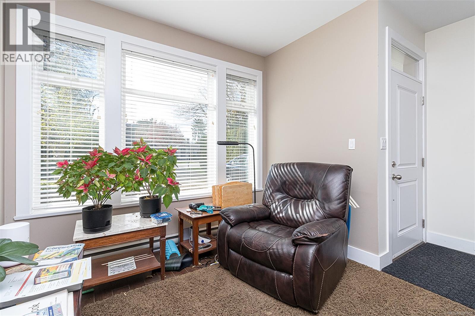 2328 OAKVILLE AVE - Image 3