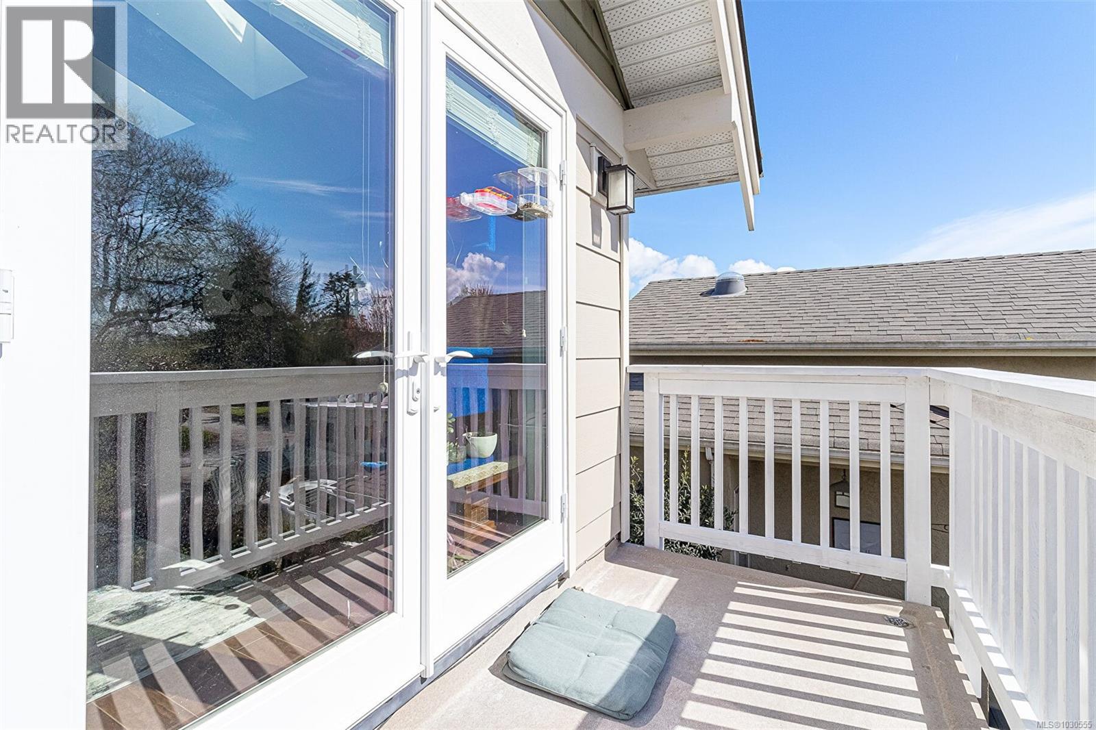 2328 OAKVILLE AVE - 32