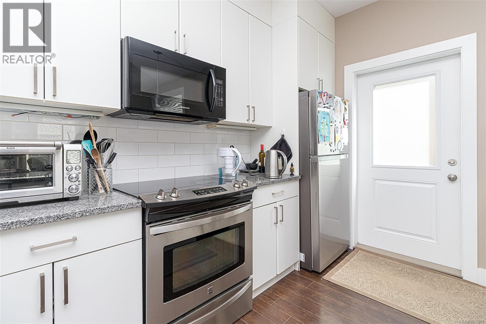 2328 OAKVILLE AVE - 6