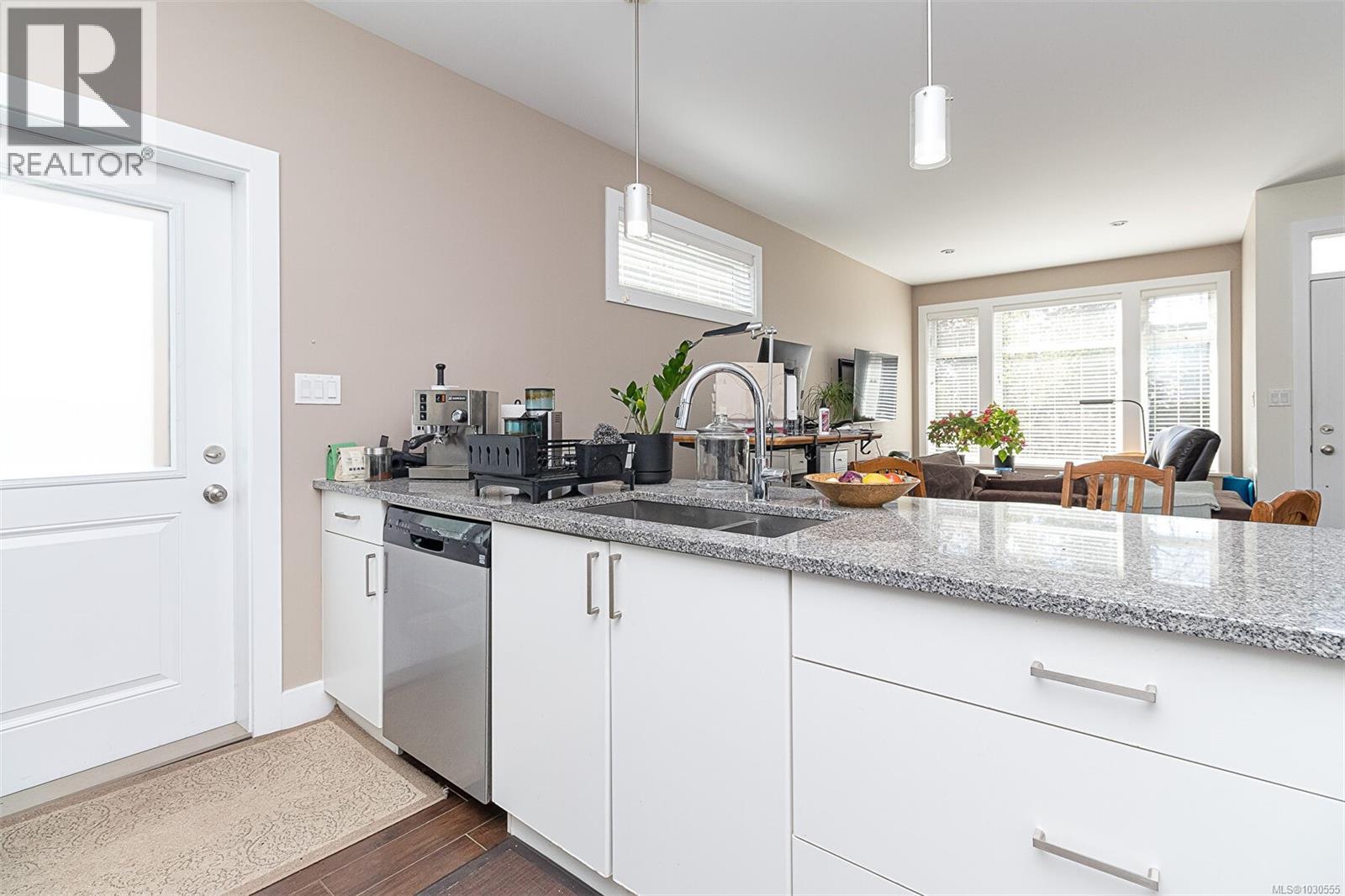 2328 OAKVILLE AVE - 7