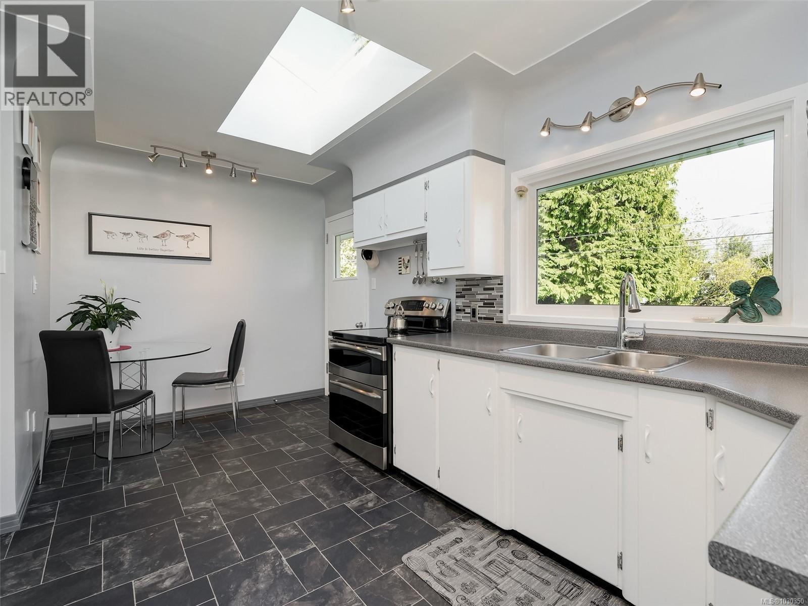 2991 EASTDOWNE RD - 7