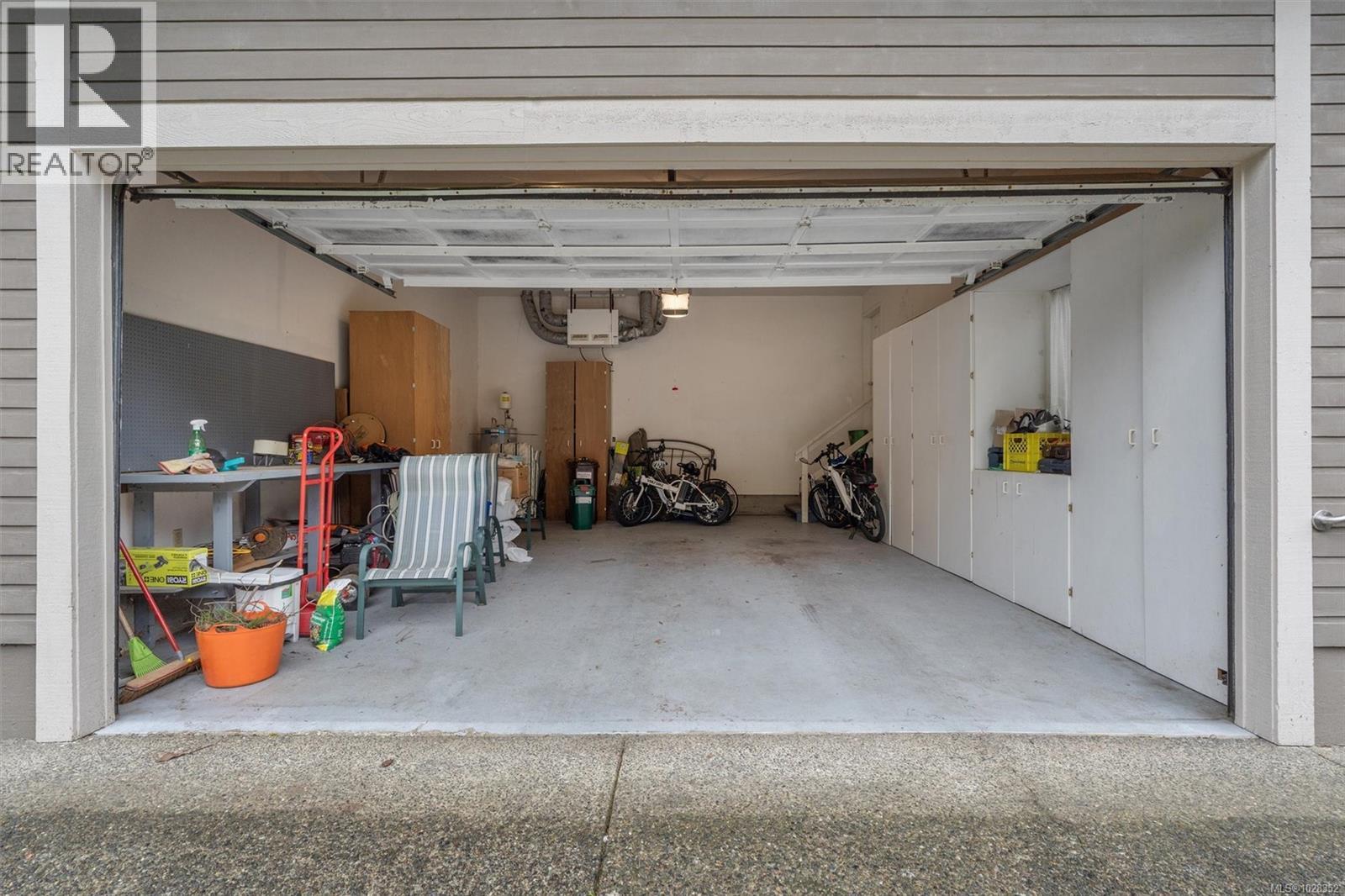 1636 BARRETT DR - 29