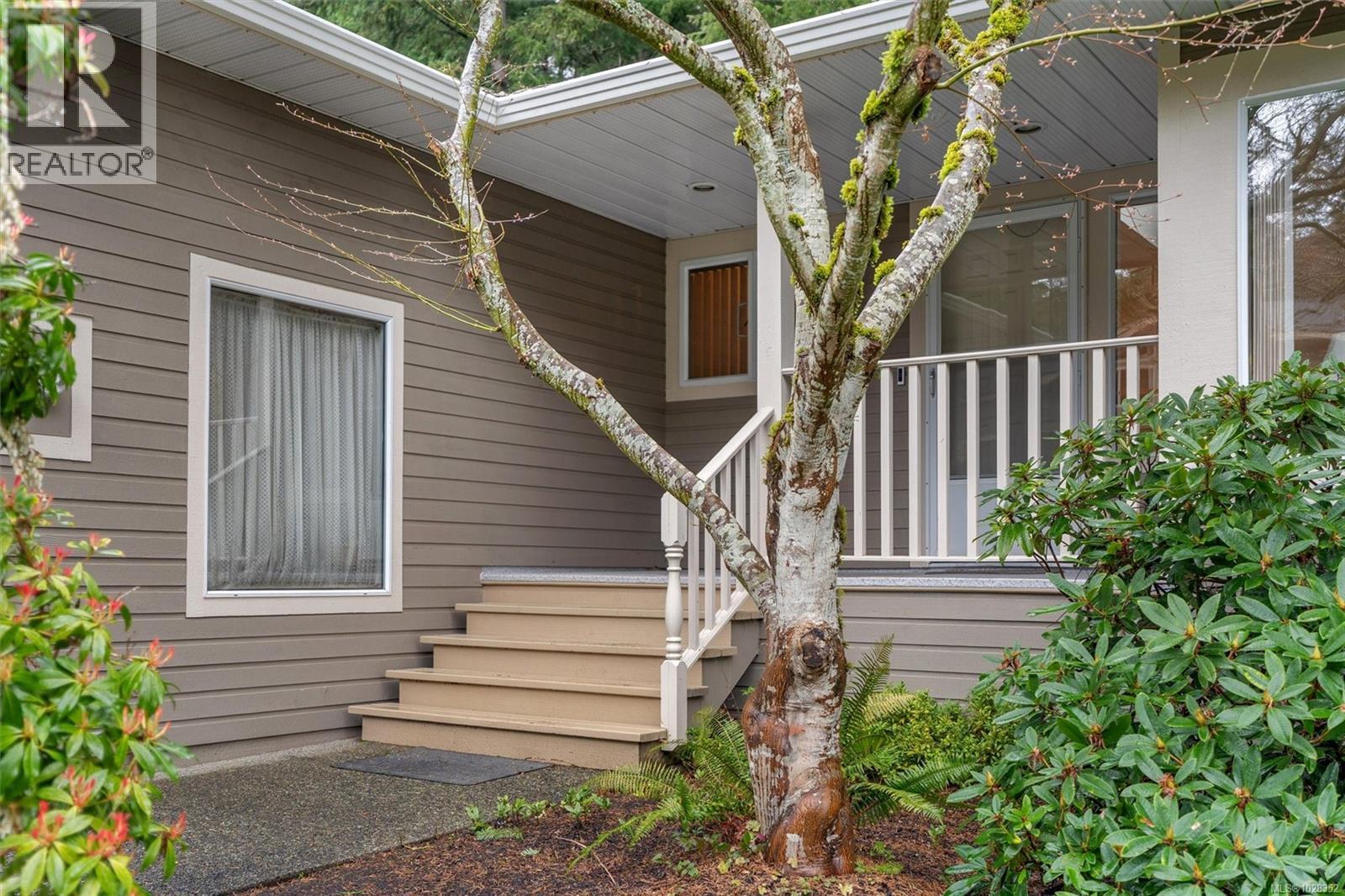 1636 Barrett Dr - 5