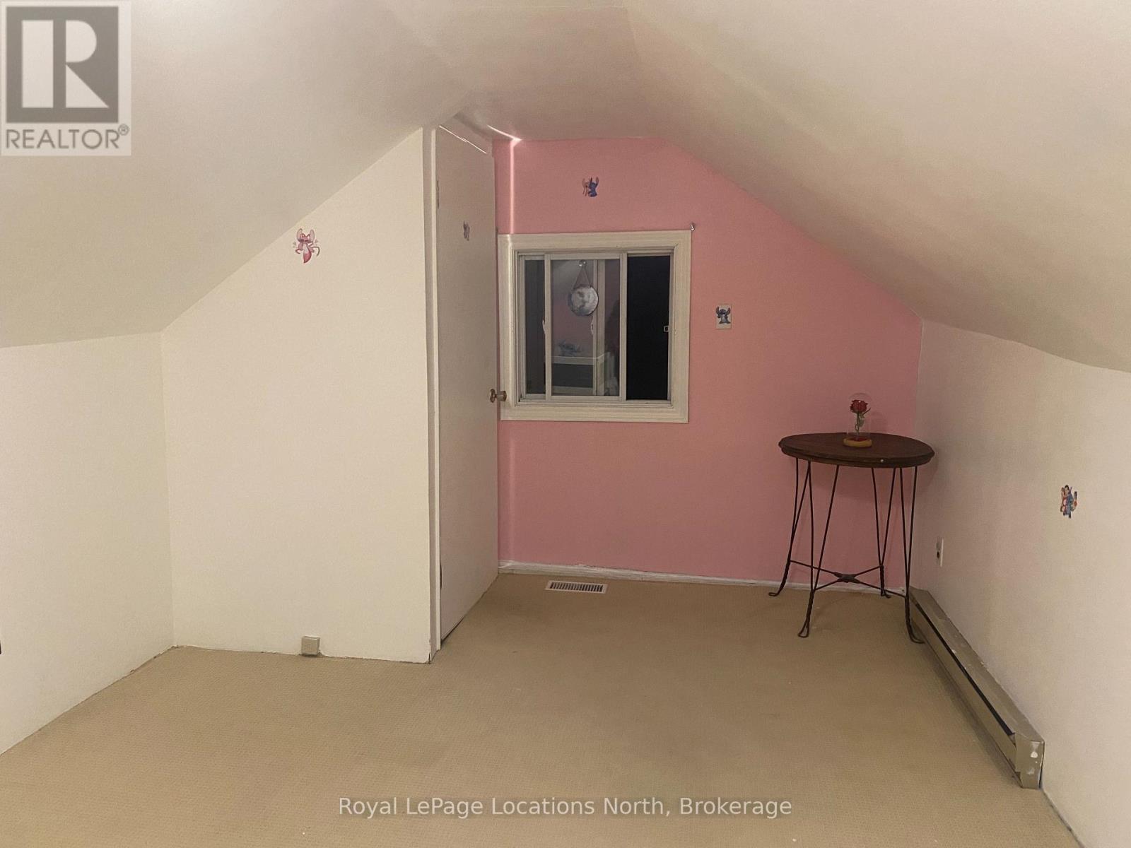 1539 6 CONCESSION N - 18