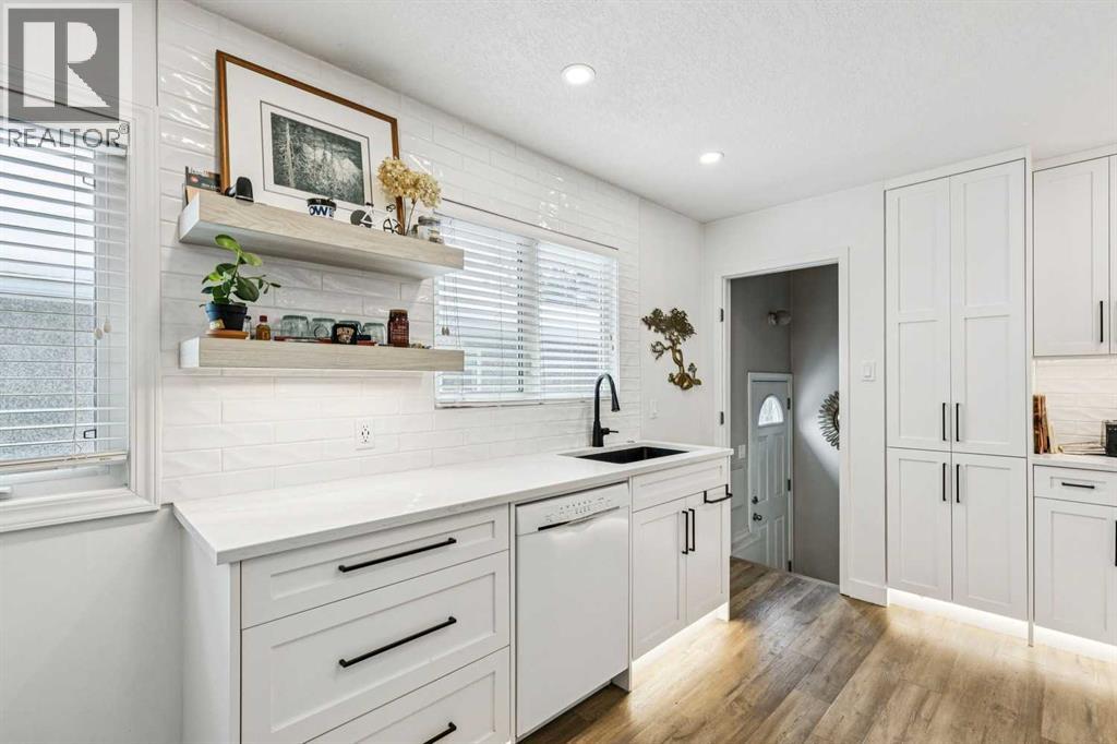 Single Family House Bungalow for Sale in  Rosehill Drive NW Rosemont Calgary 