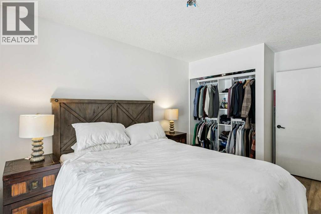 Single Family House Bungalow for Sale in  Rosehill Drive NW Rosemont Calgary 