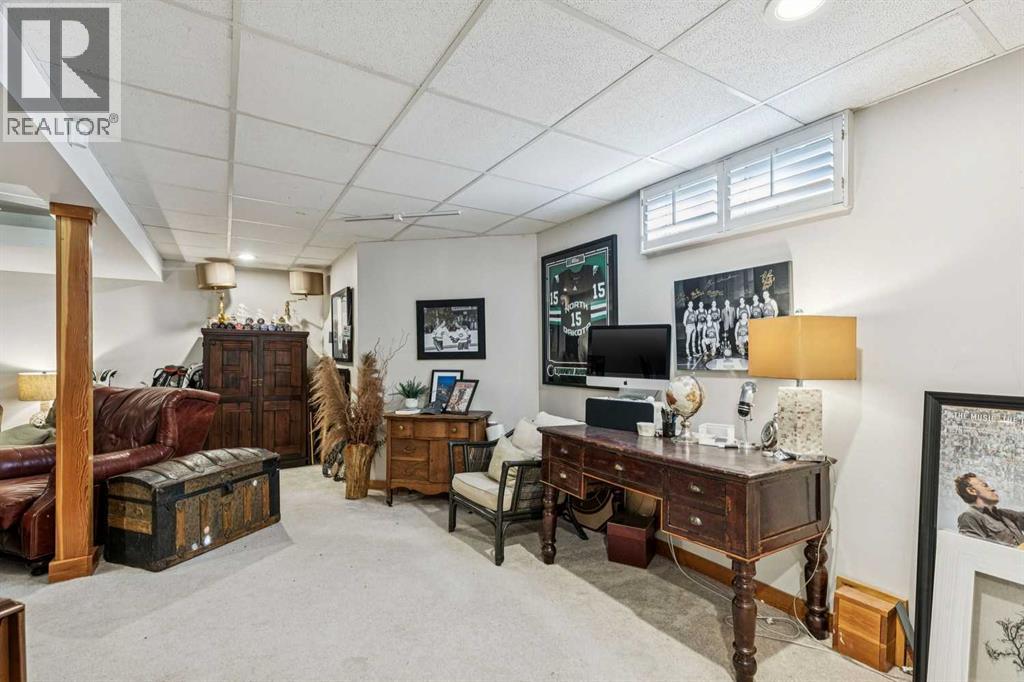 Single Family House Bungalow for Sale in  Rosehill Drive NW Rosemont Calgary 