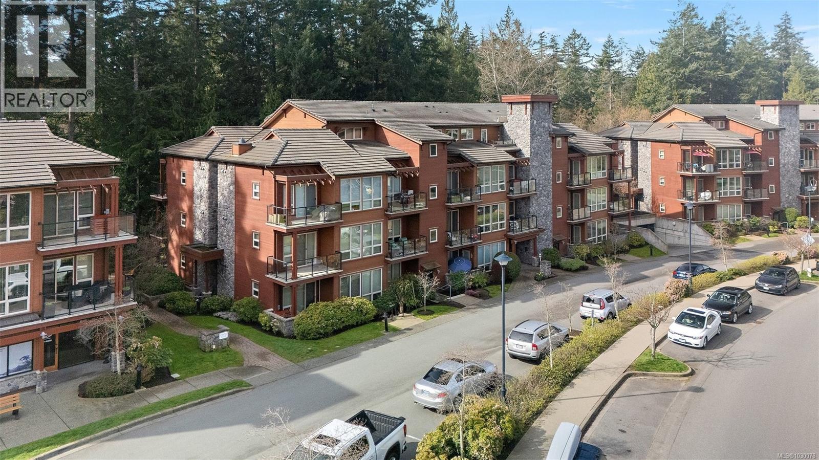 #205 631 BROOKSIDE RD - 32