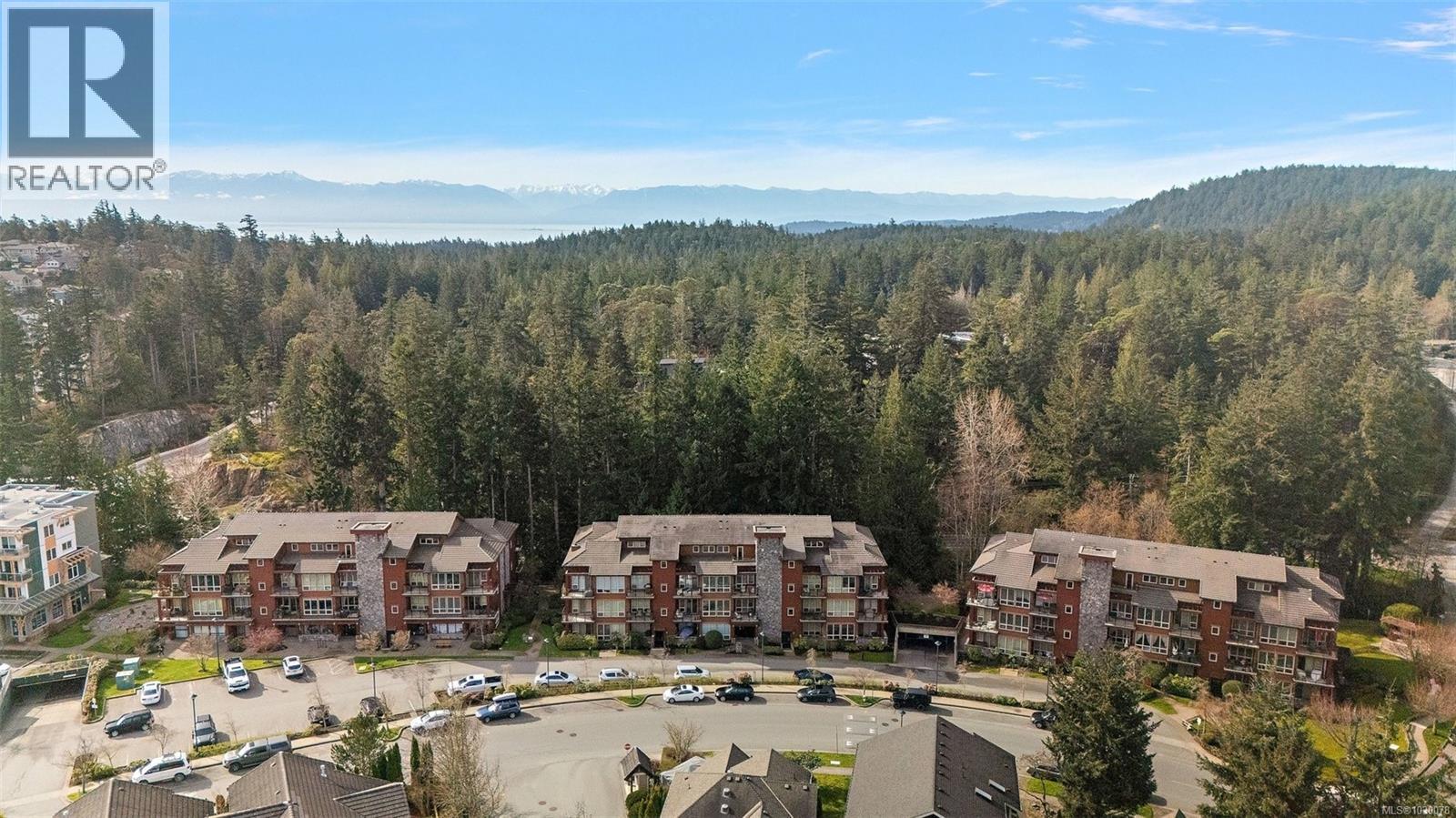 #205 631 BROOKSIDE RD - 29