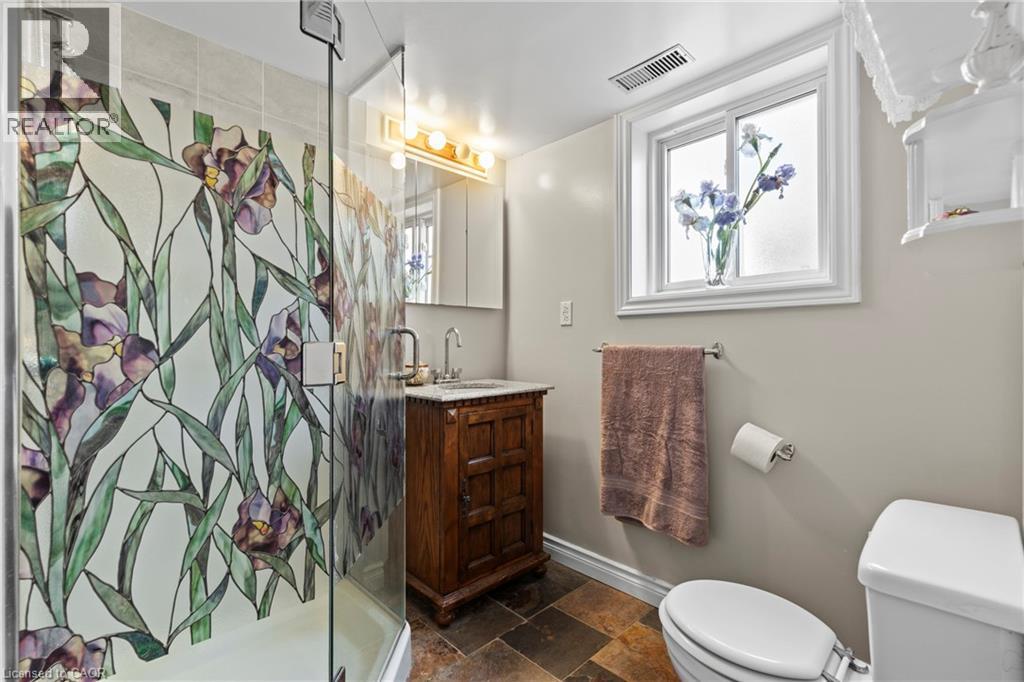 488 TOWNLINE ROAD - 32