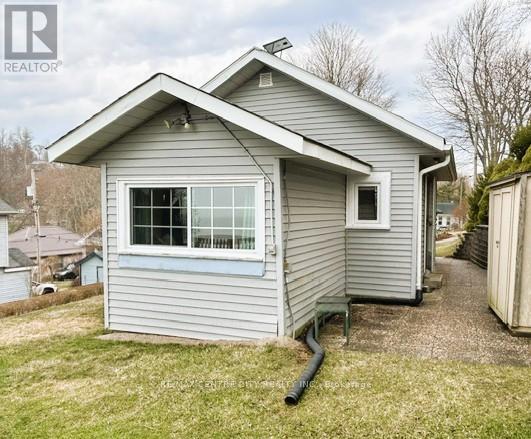 49225 BLAIR , R. R. 2 DRIVE - 6