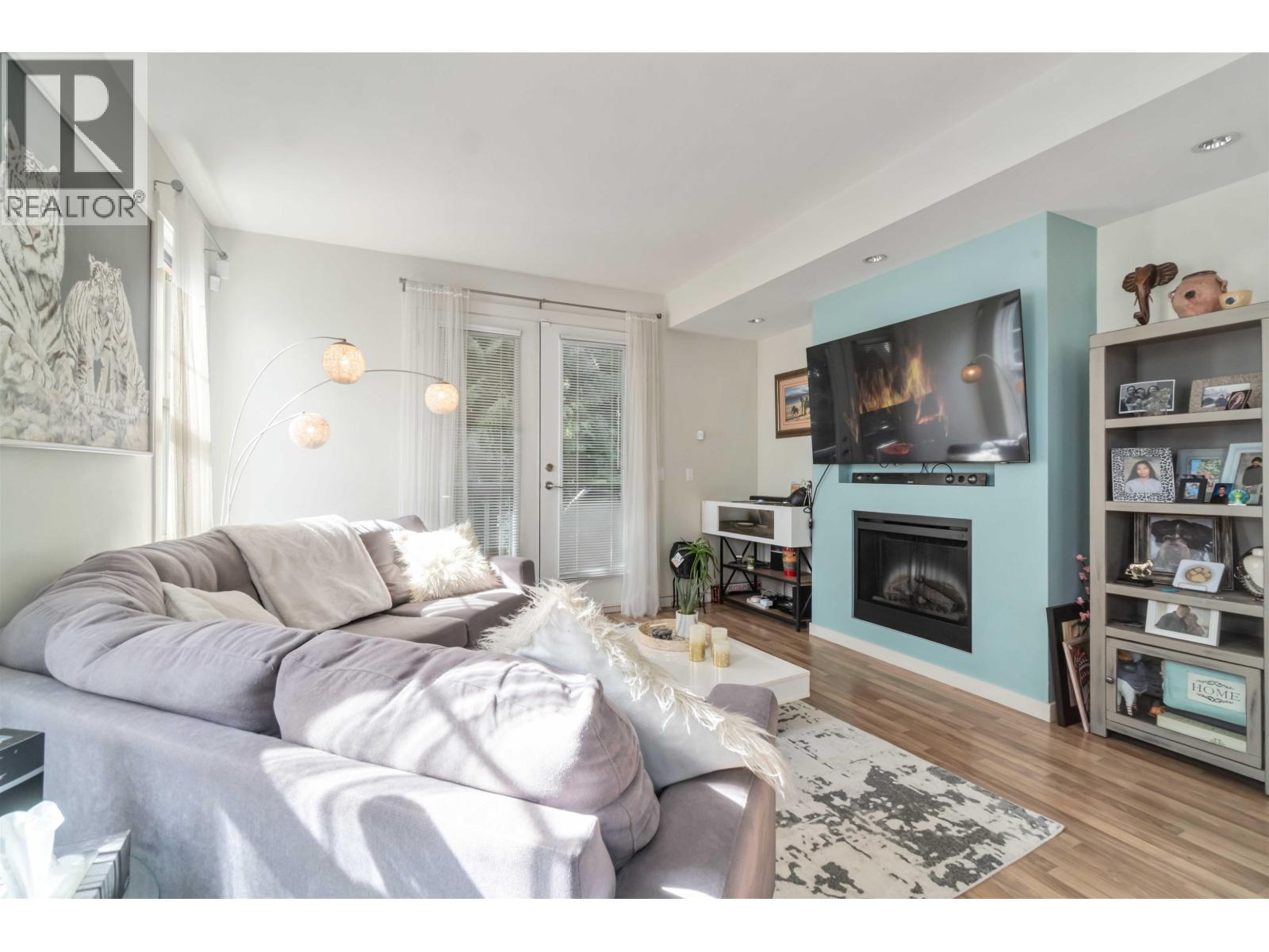 87 688 EDGAR AVENUE, Coquitlam