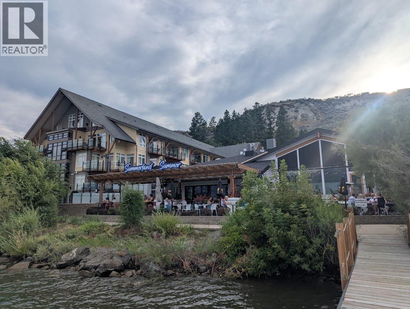 6100 MACDONALD Street, Summerland