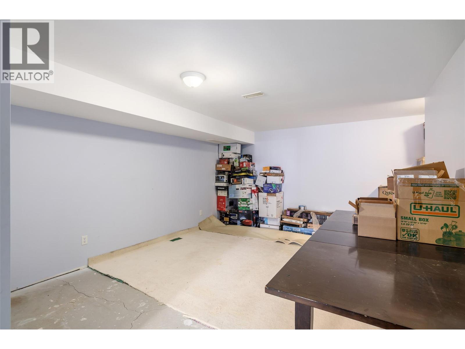 7992 Falcon Ridge Crescent, Kelowna