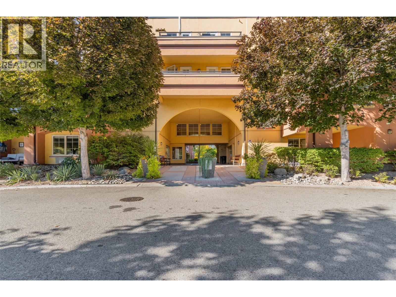 308 7600 COTTONWOOD Drive, Osoyoos