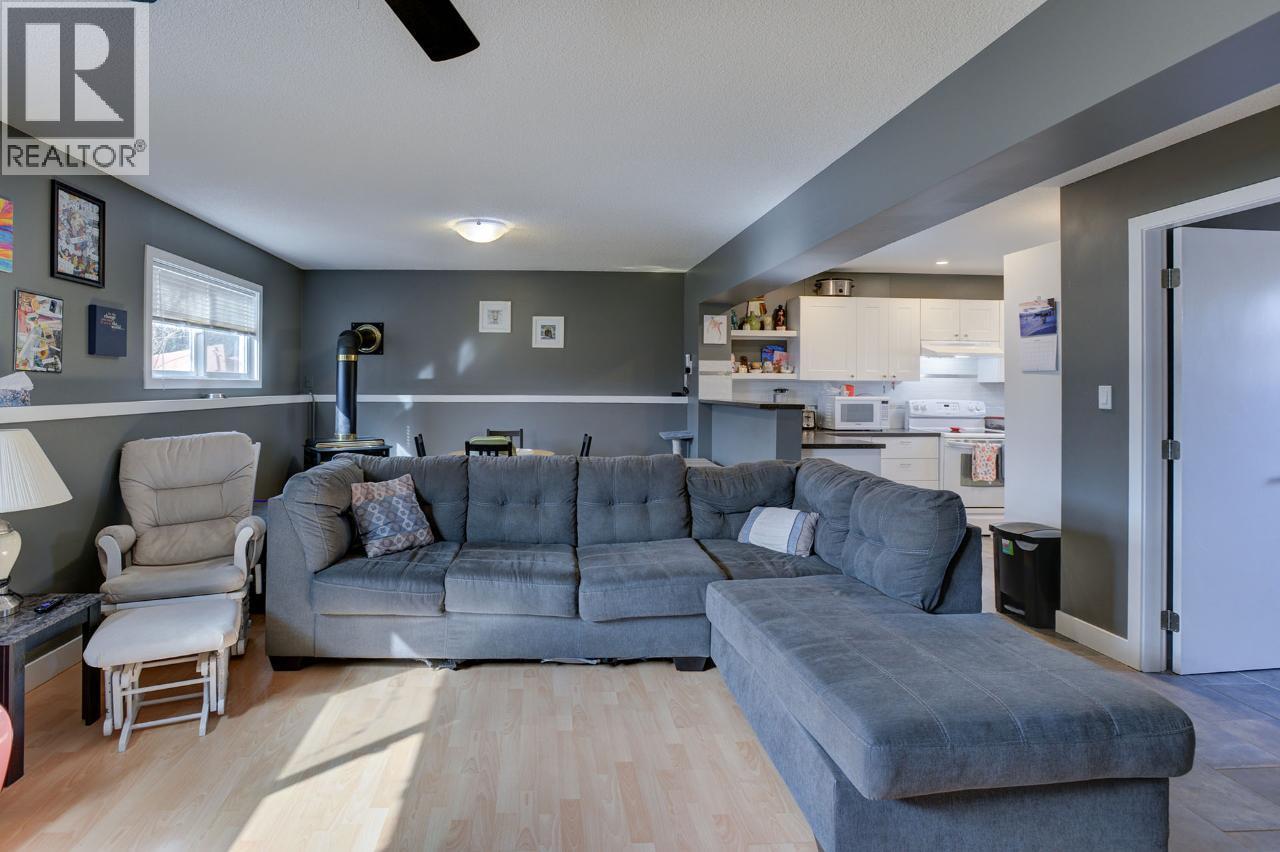 2270 GREENFIELD Avenue, Kamloops