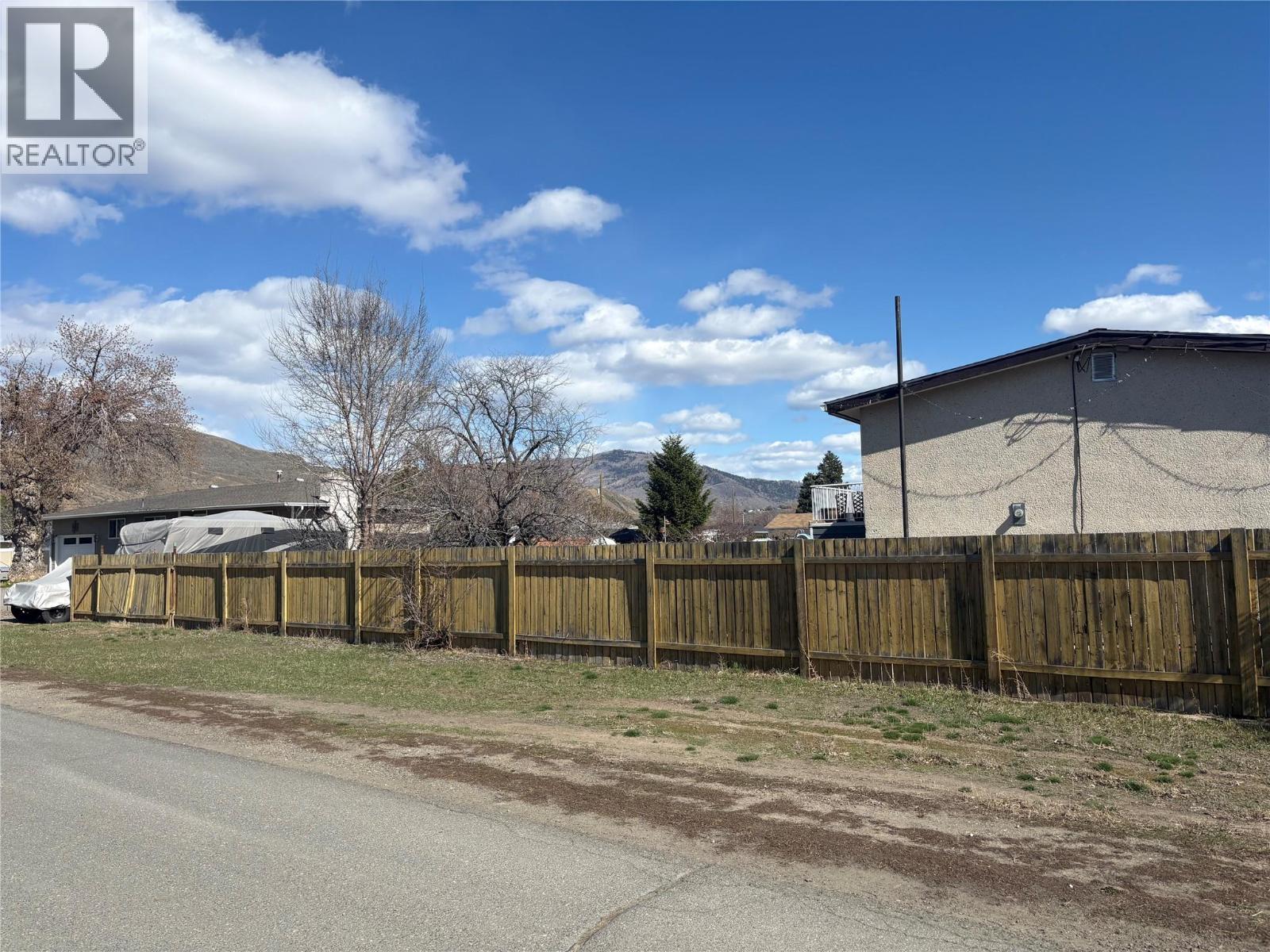 2270 GREENFIELD Avenue, Kamloops