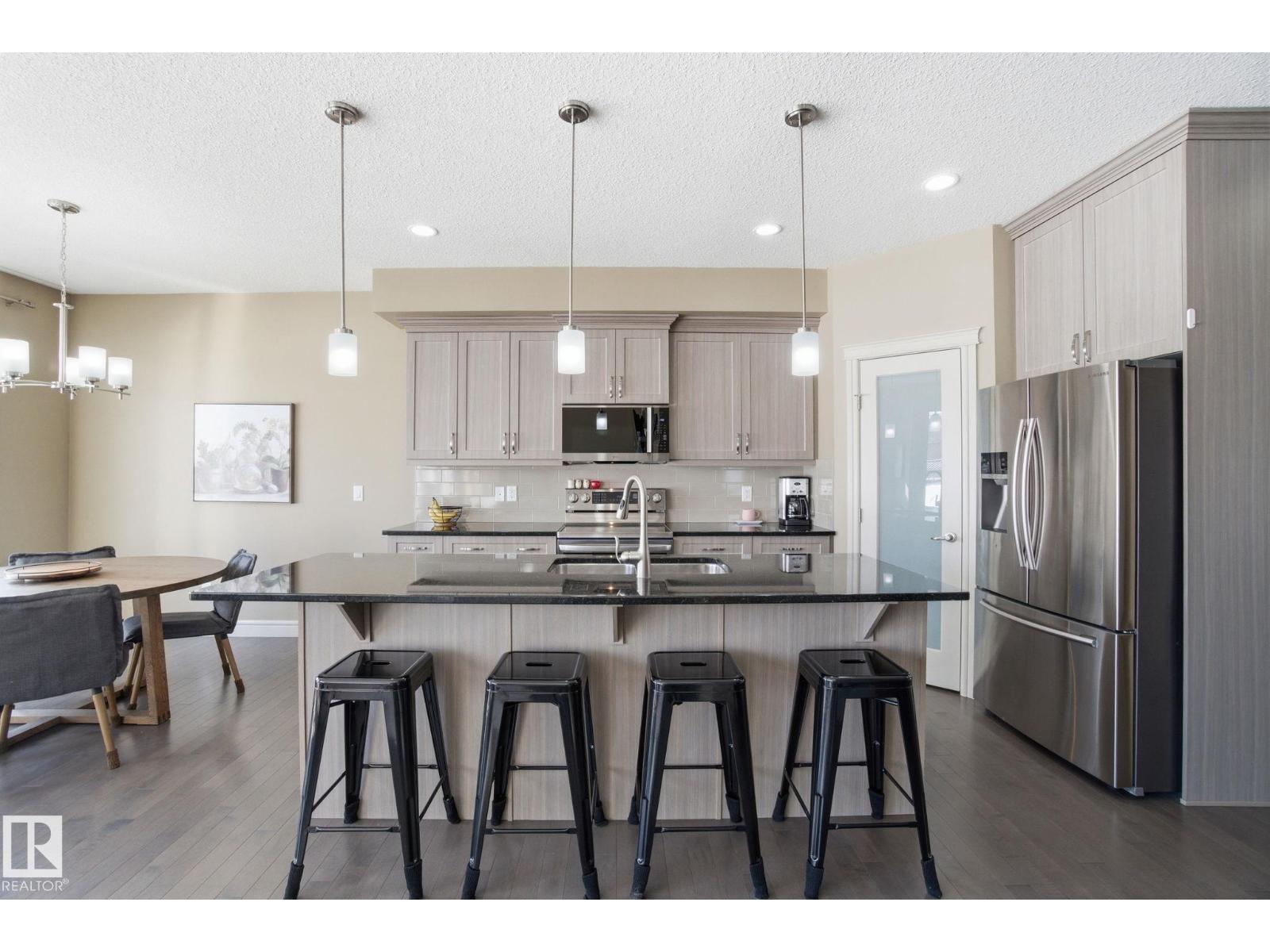 2133 BLUE JAY PT NW, Edmonton