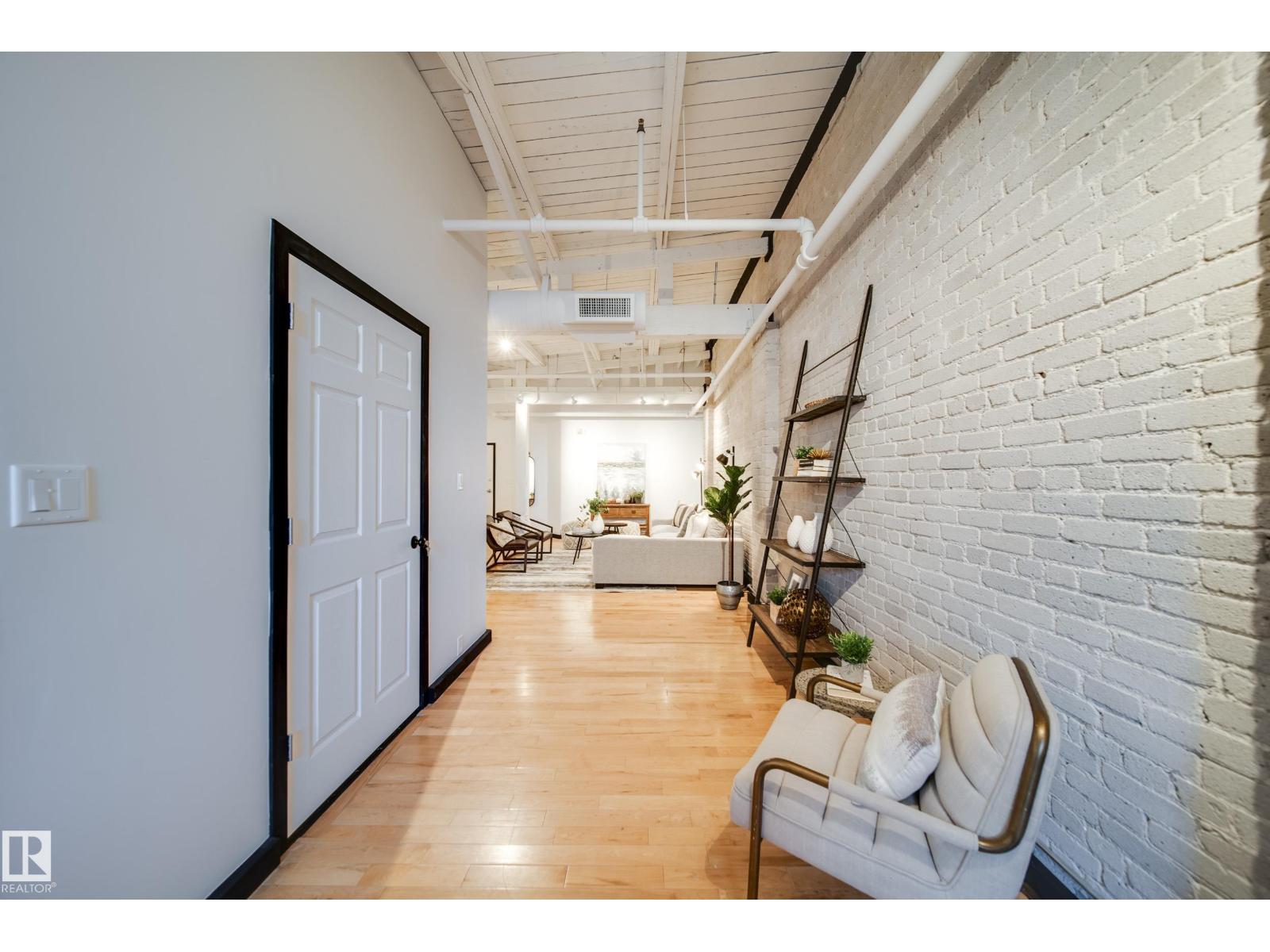 #501 10169 104 ST NW - 19