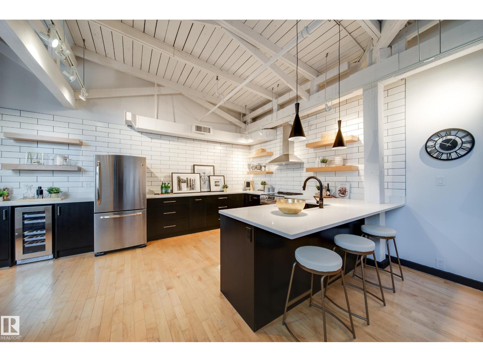 #501 10169 104 ST NW - 24