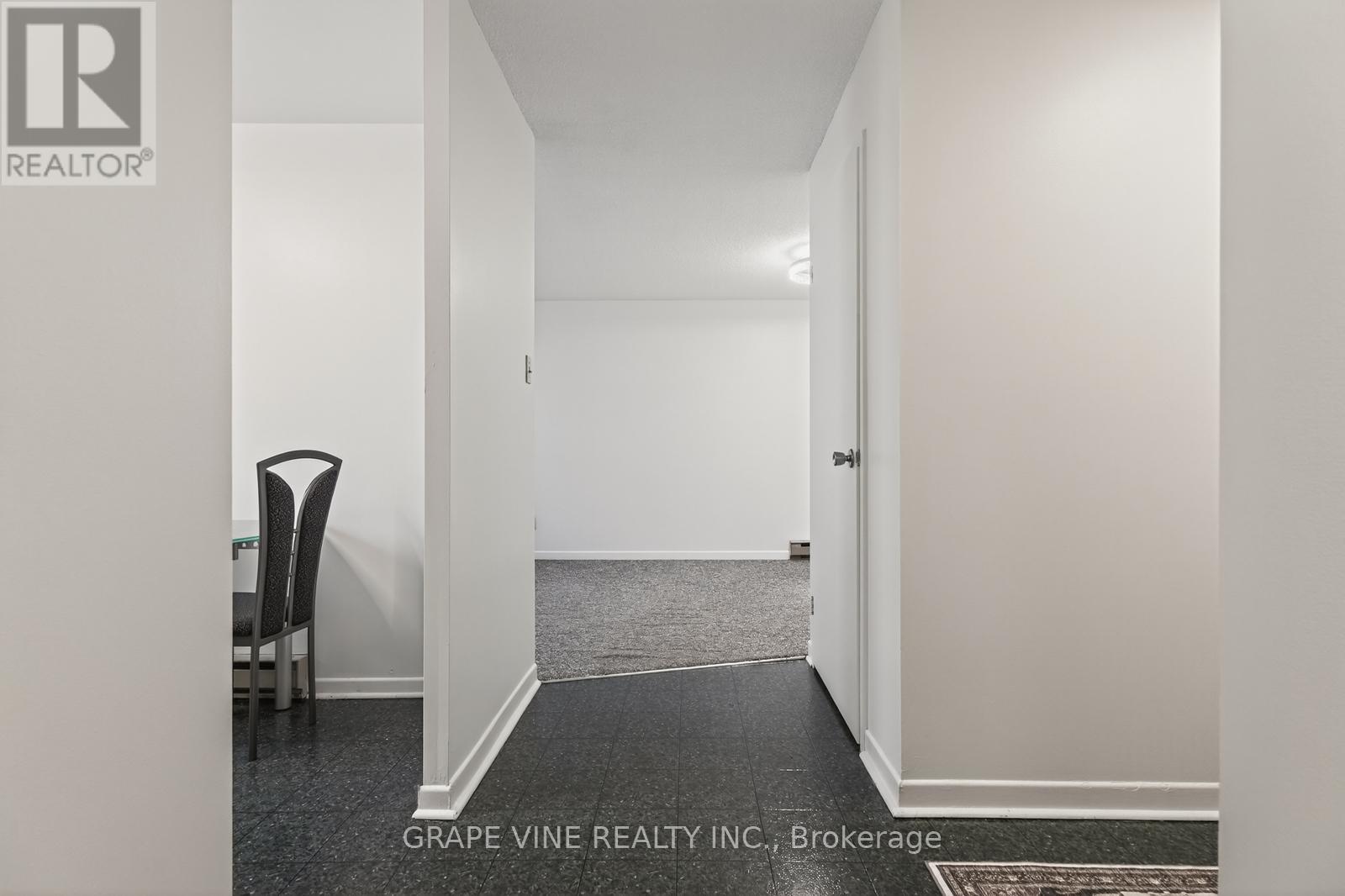 #102 50 BURNSIDE AVENUE - 9