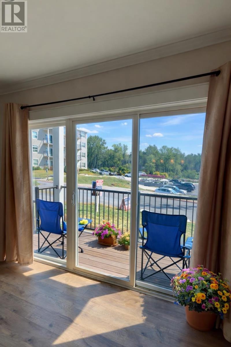 #108 210 SHAKESPEARE DRIVE - Image 2