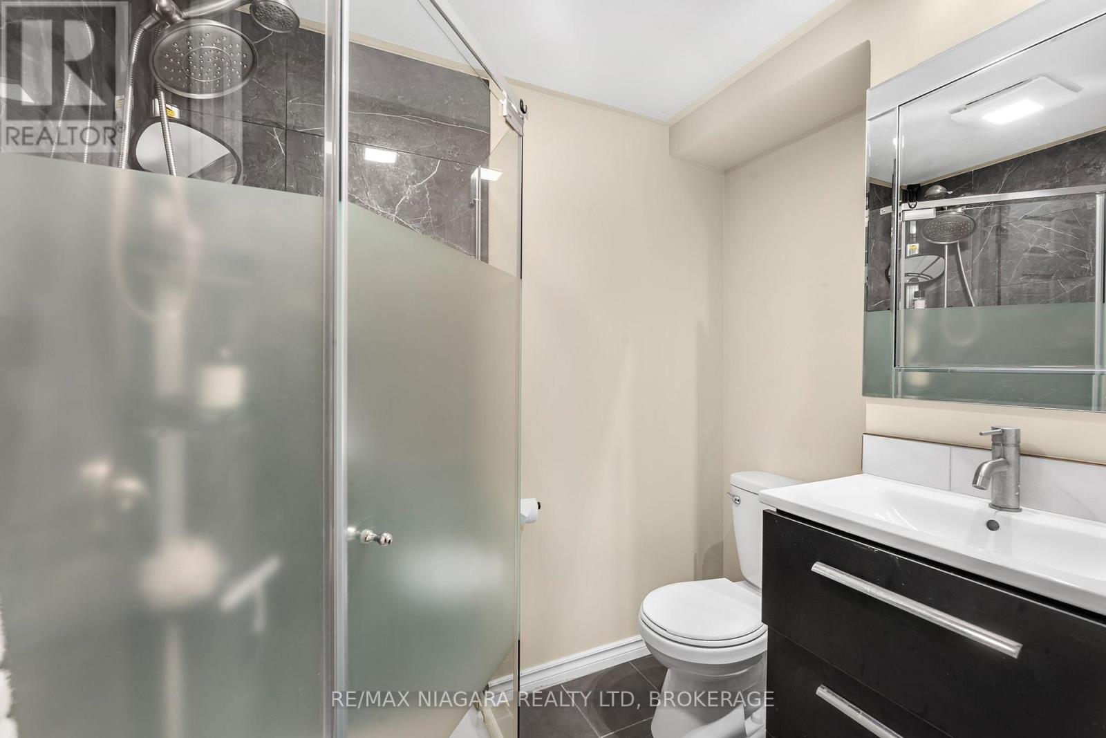 750 LAKESHORE ROAD - 26