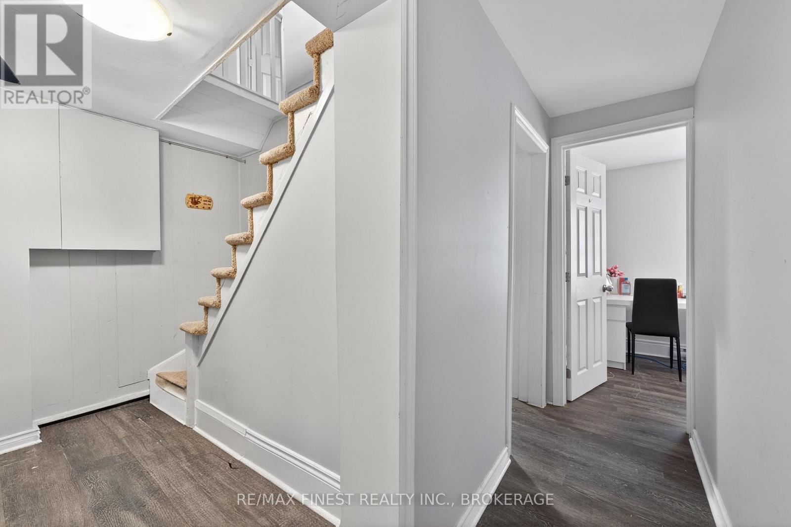 255-257 EARL STREET - 19