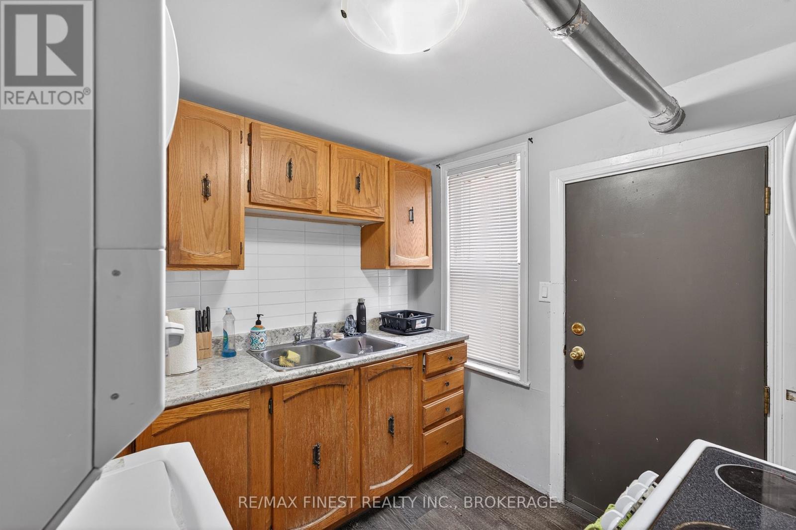 255-257 EARL STREET - 20
